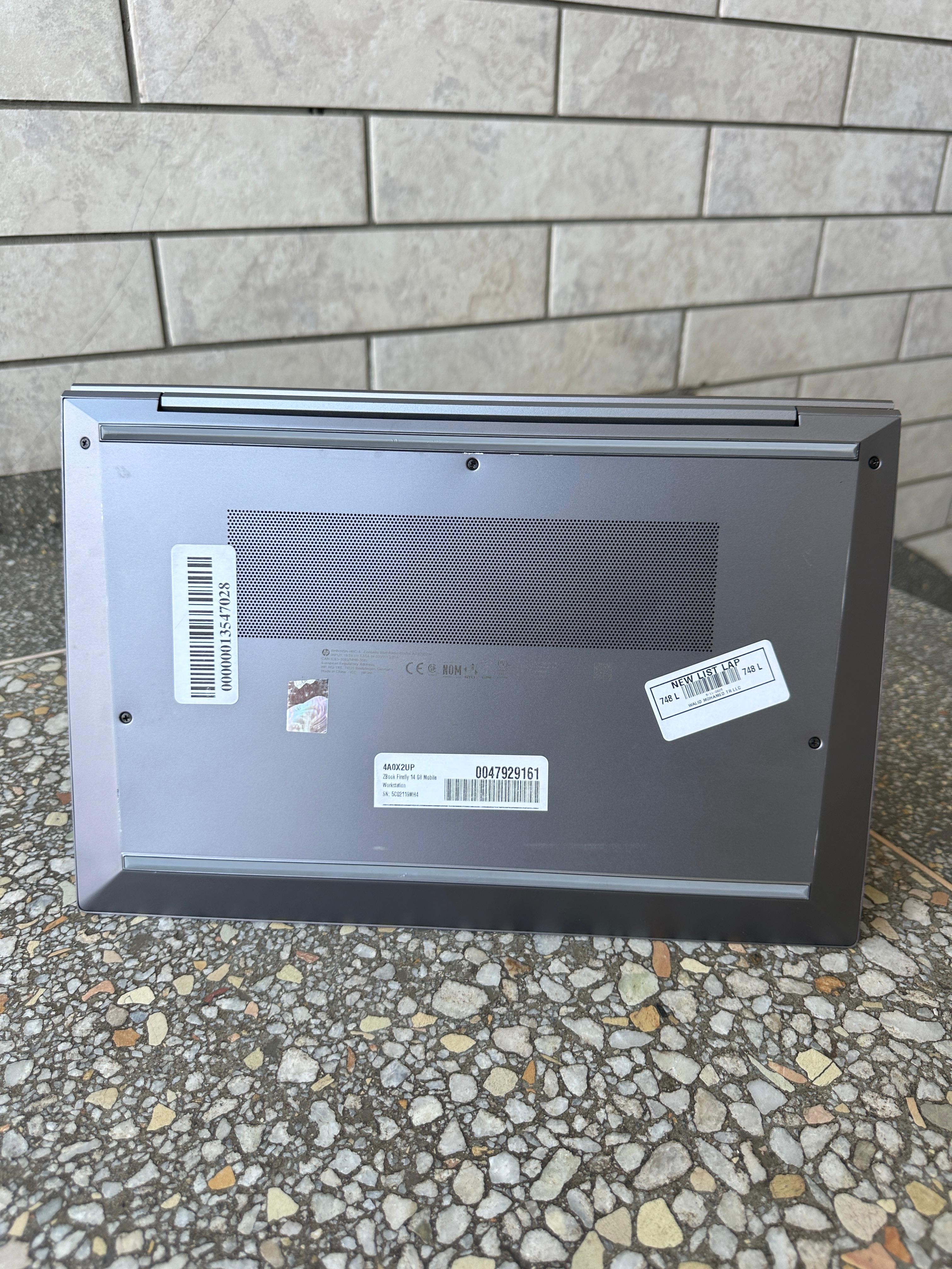 Hp Zbook firefly 14 G8 corei7 11th gen 16/512gb 4gb graphics thumbnail 4