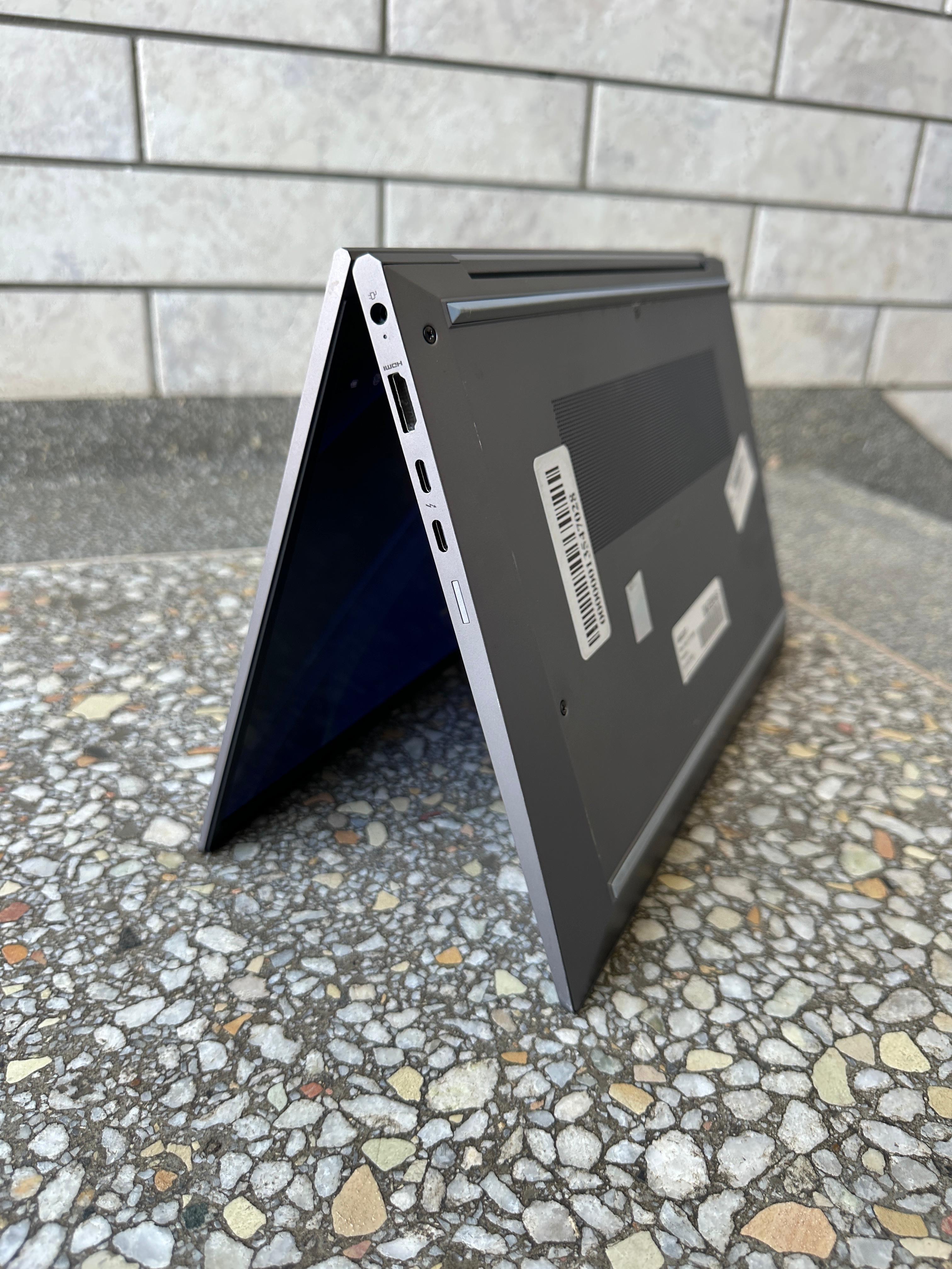 Hp Zbook firefly 14 G8 corei7 11th gen 16/512gb 4gb graphics thumbnail 3