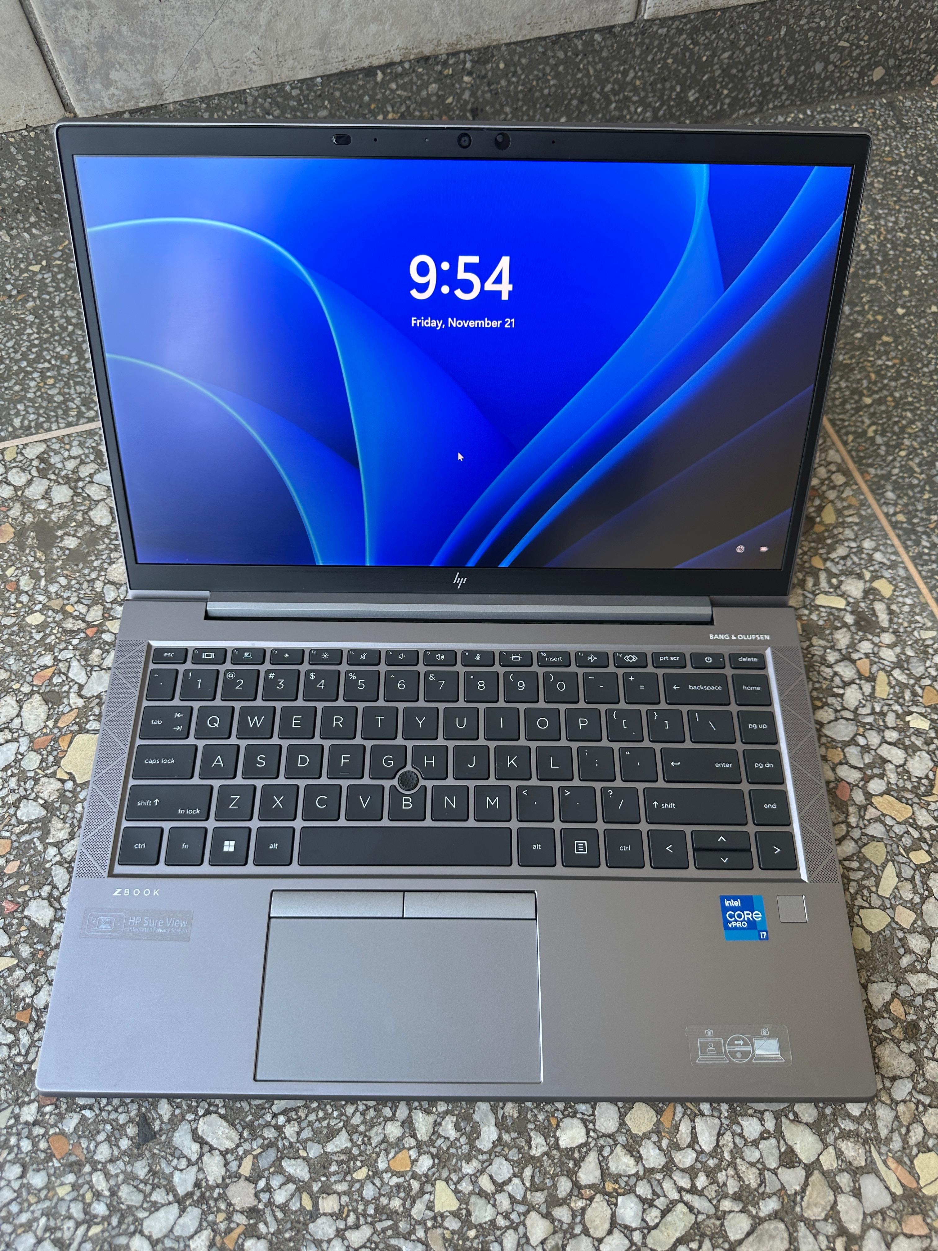 Hp Zbook firefly 14 G8 corei7 11th gen 16/512gb 4gb graphics thumbnail 2